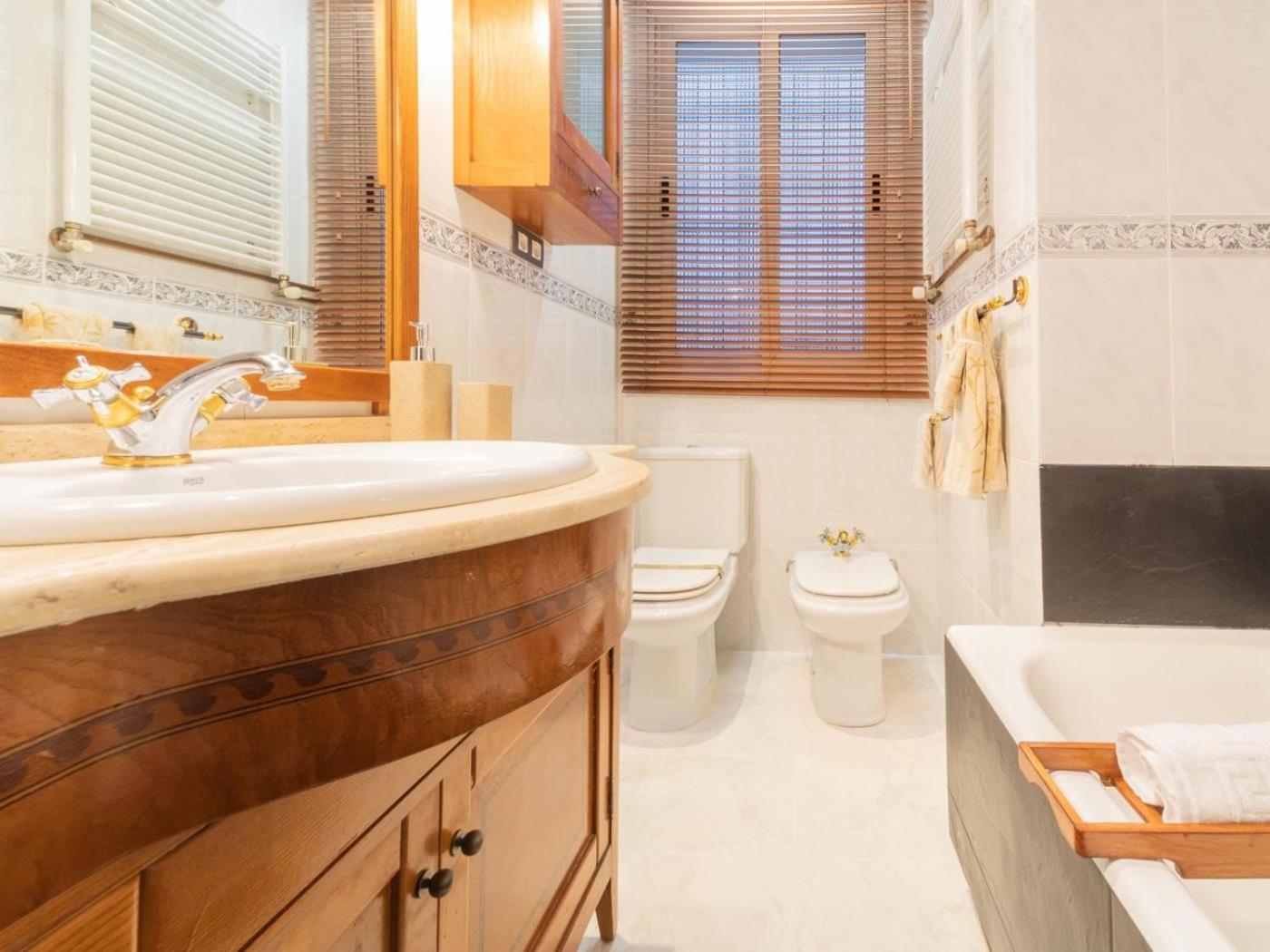 Pozas Accommodation By Next Stop Bilbao Bagian luar foto